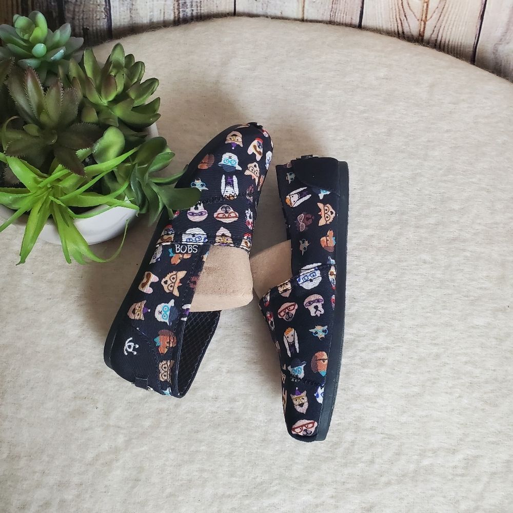 NWOT Bobs Dog Slip Ons - Picture 6 of 7